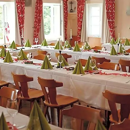 Eberl 3* Hattenhofen (Bavaria)