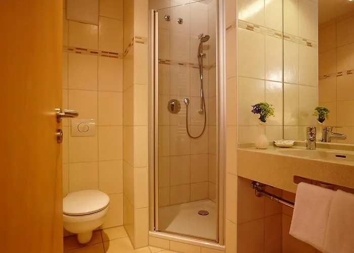 Eberl هَتِنهوفِن